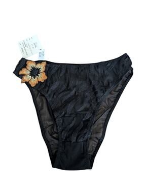 NWT Christies Vintage Embroidered Panty